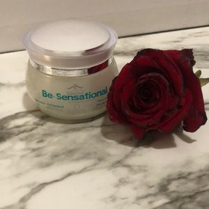 treatment day Cream hydrated, and luminous skin.